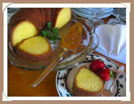 Lemon Rum Cake and Strawberry Desert